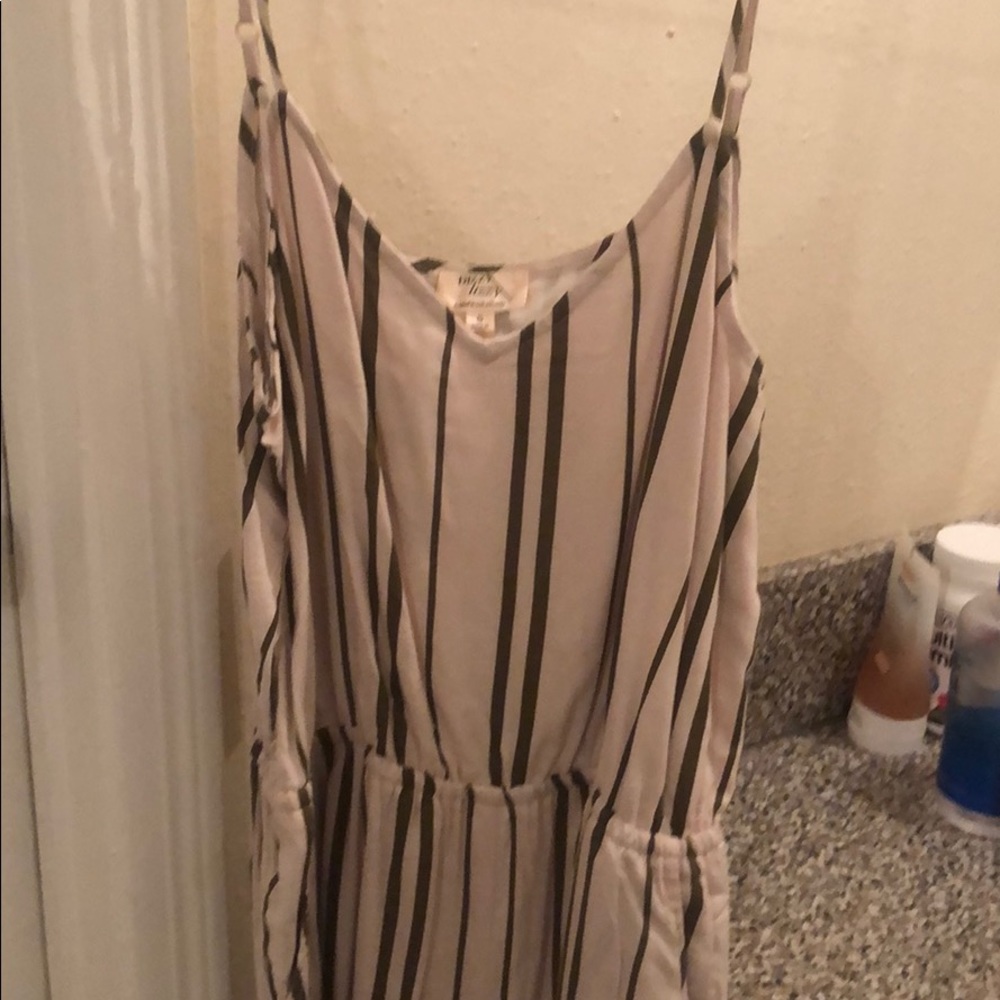 Romper - Picture 2 of 2
